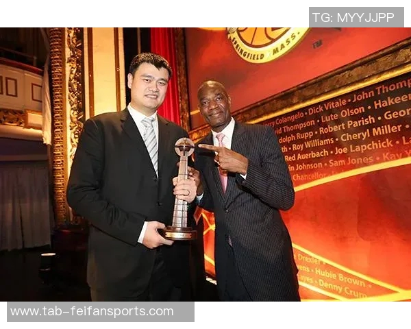 范甘迪自述姚明：一名伟大的球员执教他万分荣耀