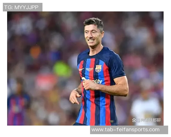 莱万：续约的事不急，就算现在有人联系我，我也不会给出答复